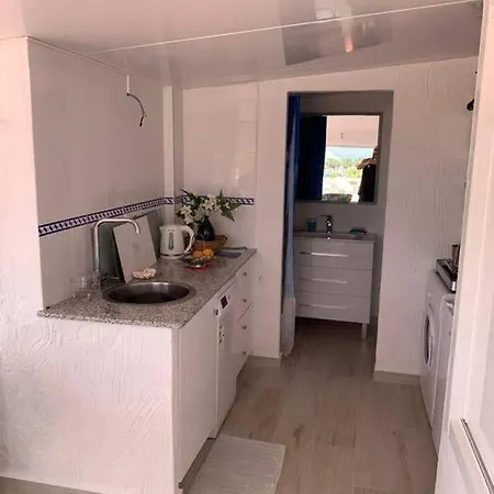 Casa Con Terraza En Barrio Marinero *